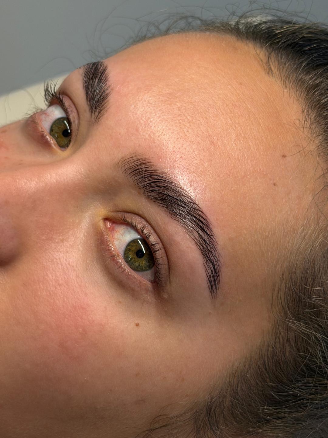 Nea #zagreb Trepavice Brow lift - boja + threading