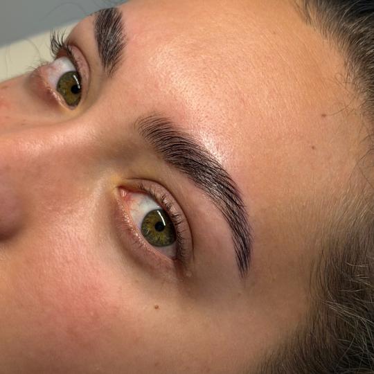 Nea #zagreb Trepavice Brow lift - boja + threading