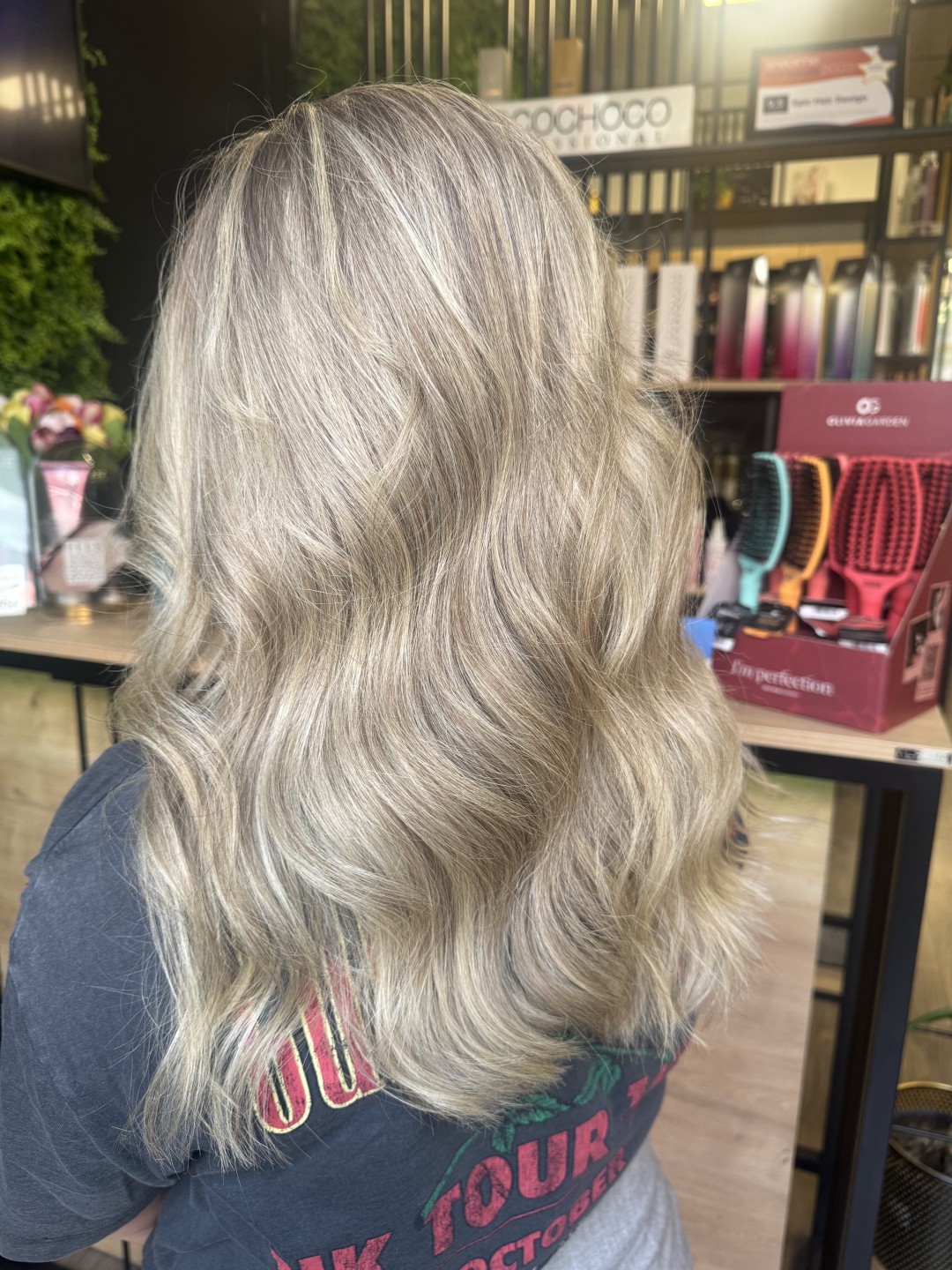 Epic Hair Design #zagreb Ombre, sombre, balayage Balayage - do 50g dekoloranta