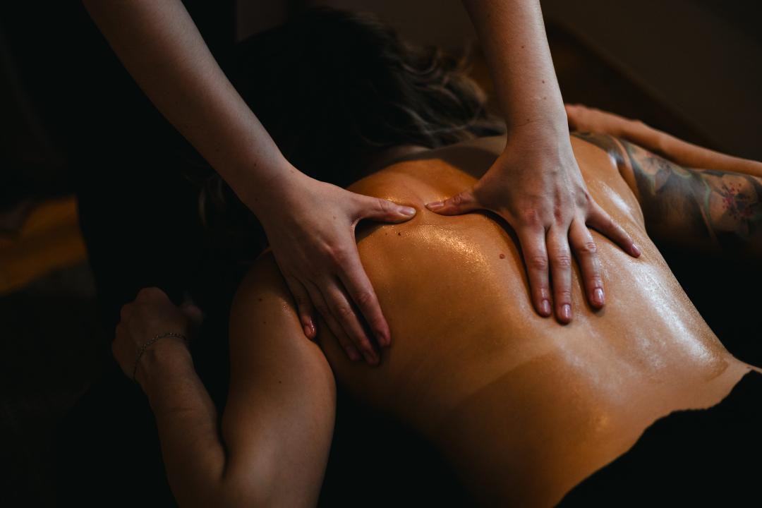 Black Line #zagreb Terapeutska masaža Klasična medicinska masaža ruku / nogu / leđa - 45 minuta