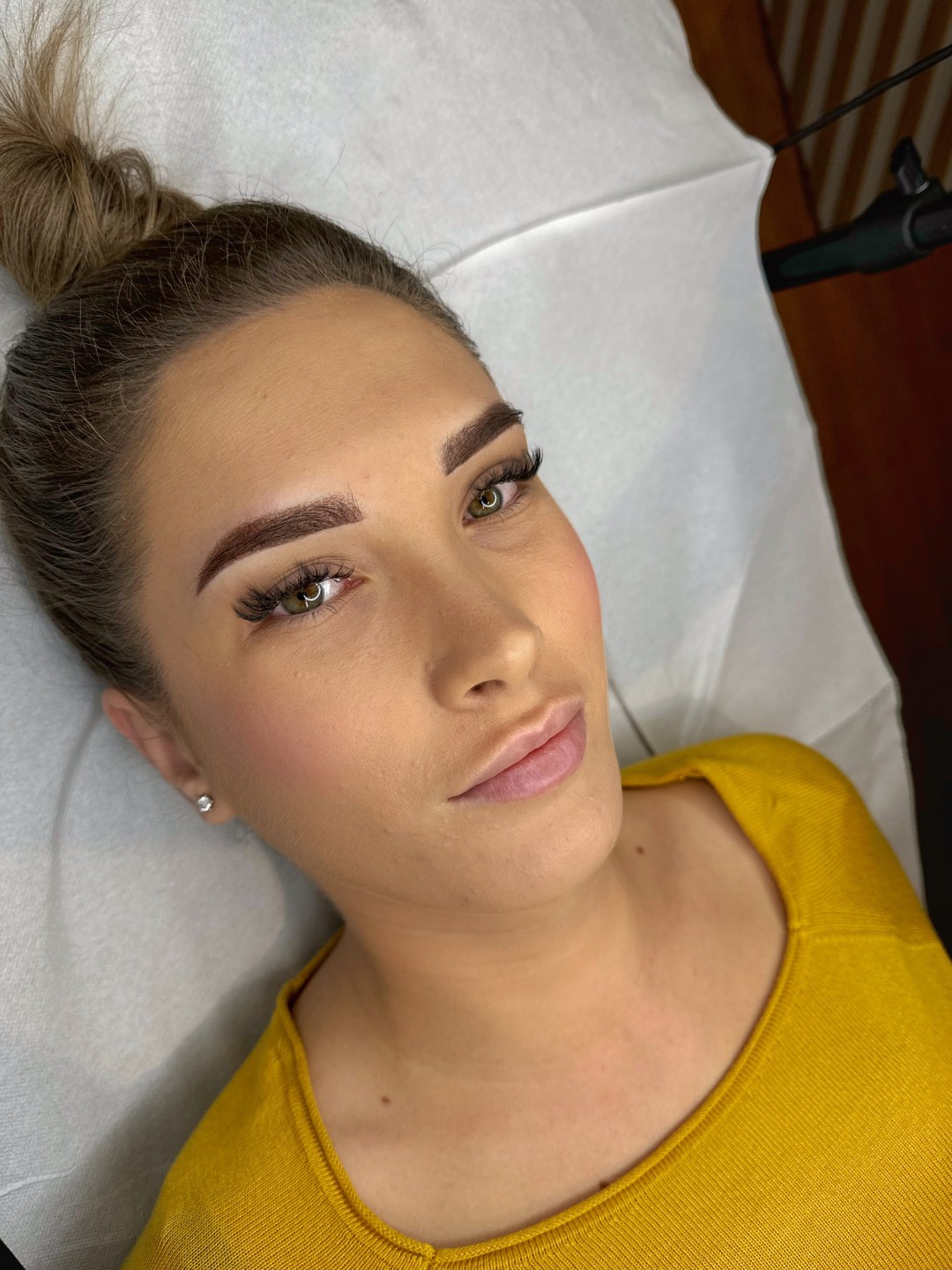 Vanja’s Beautique #zagreb Obrve Puder obrve + korekcija obrva - do 60 dana