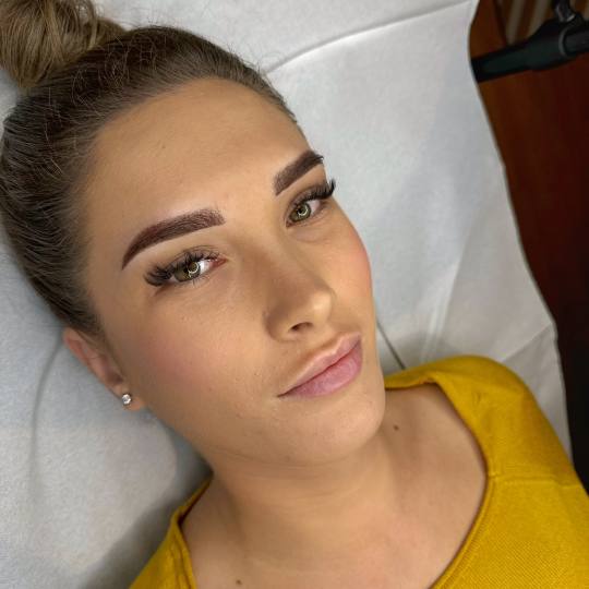 Vanja’s Beautique #zagreb Obrve Puder obrve + korekcija obrva - do 60 dana