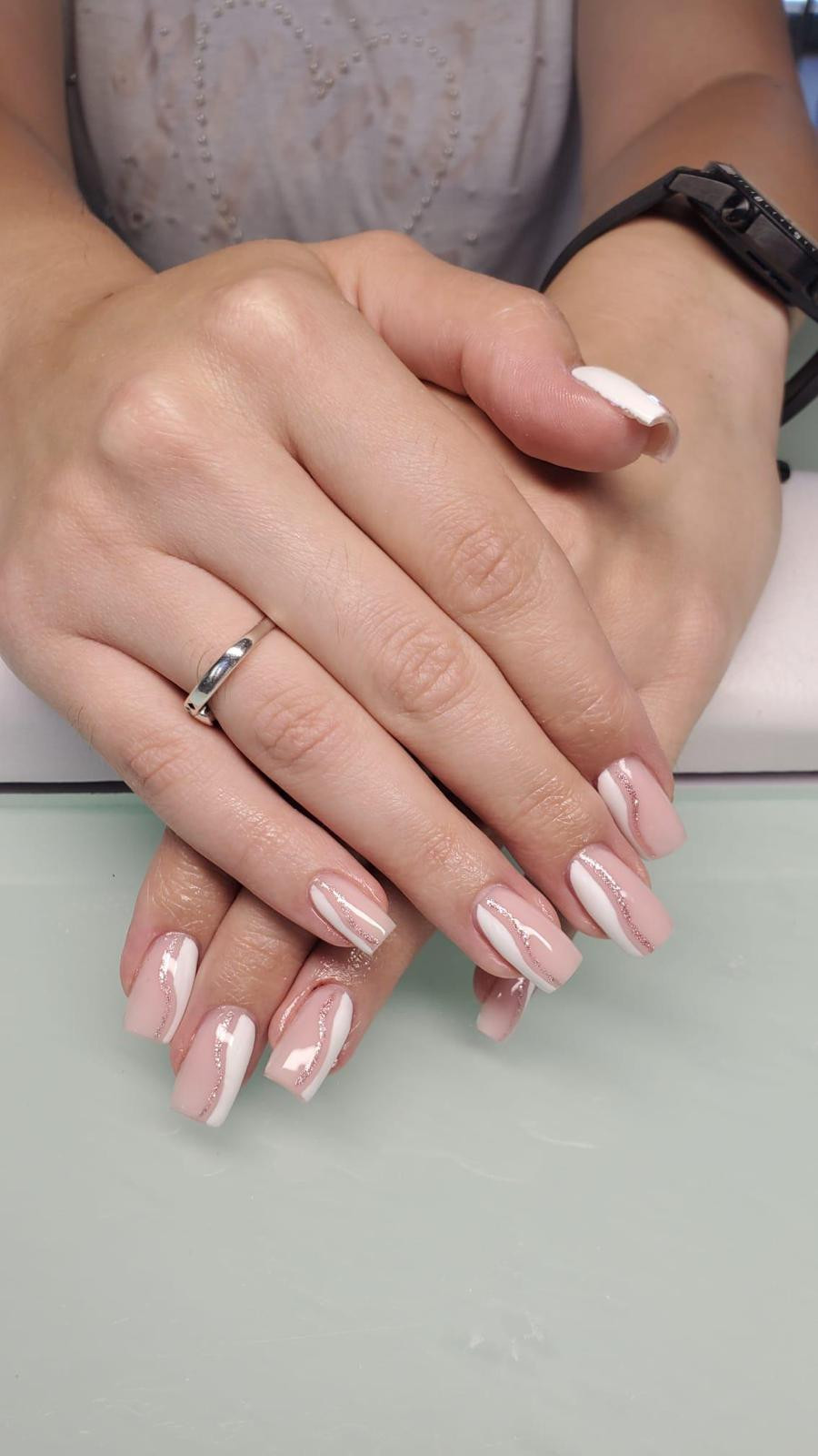 Beauty Centar Miss #zagreb Izlivanje noktiju Izlivanje noktiju gelom - S dužina