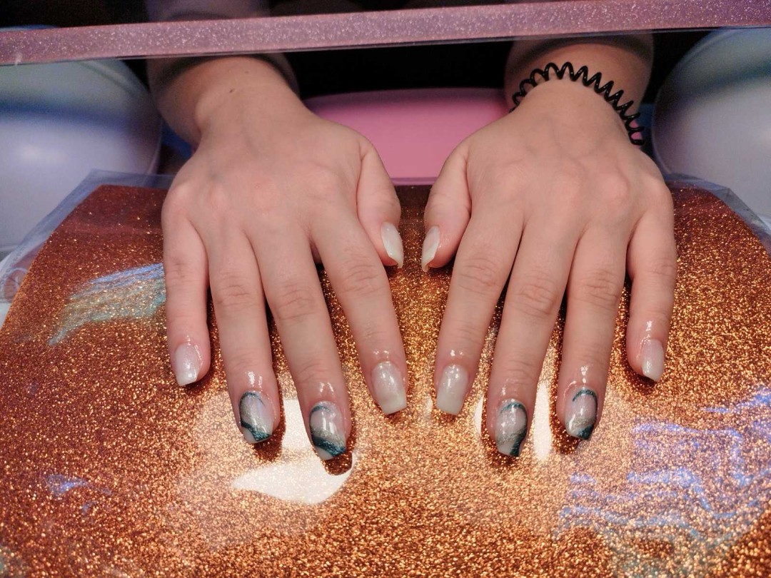 Paint Bar Joy - spas u zadnji čas #zagreb Izlivanje noktiju gel u boji - dodatak na prirodone nokte ili gel