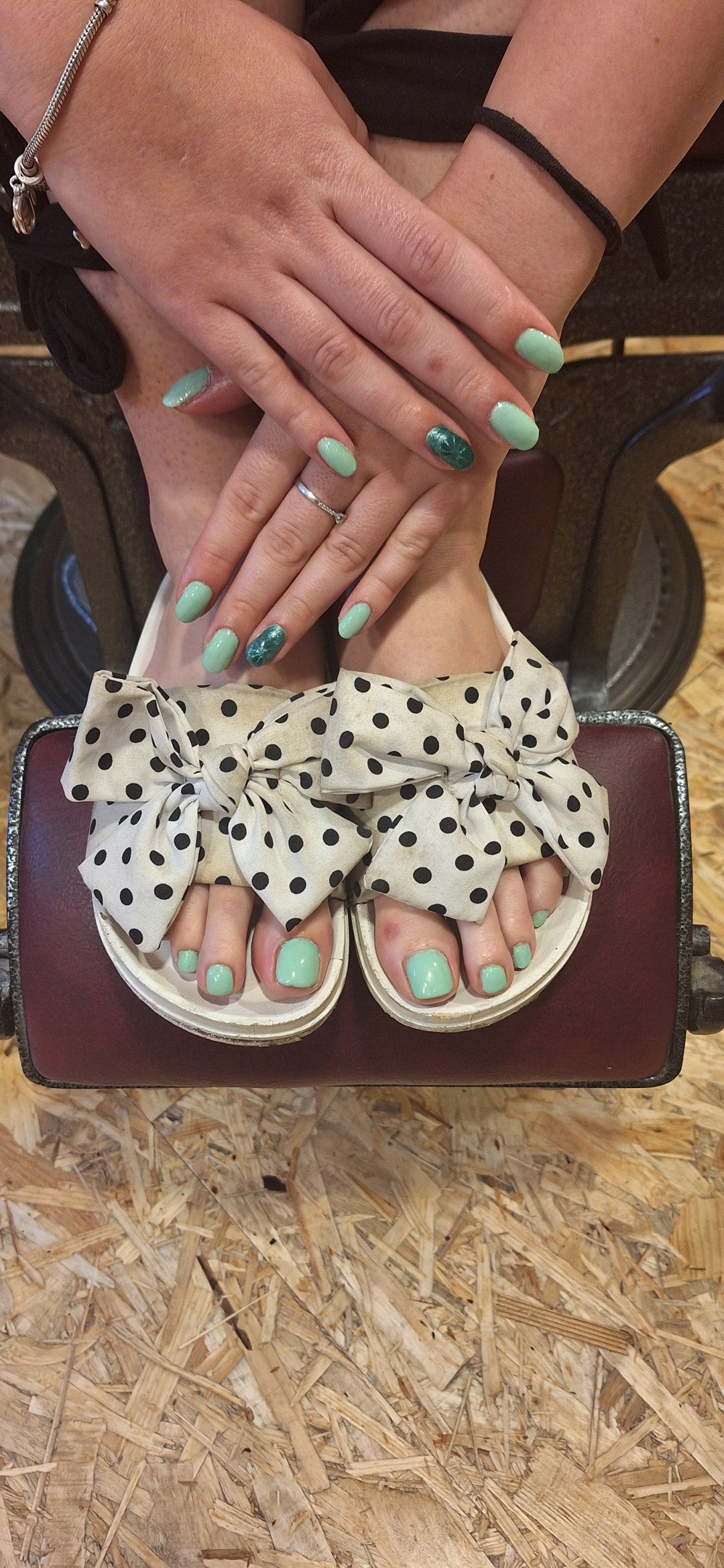 Zvončica #rijeka Ukrašavanje noktiju Trajni lak - noge