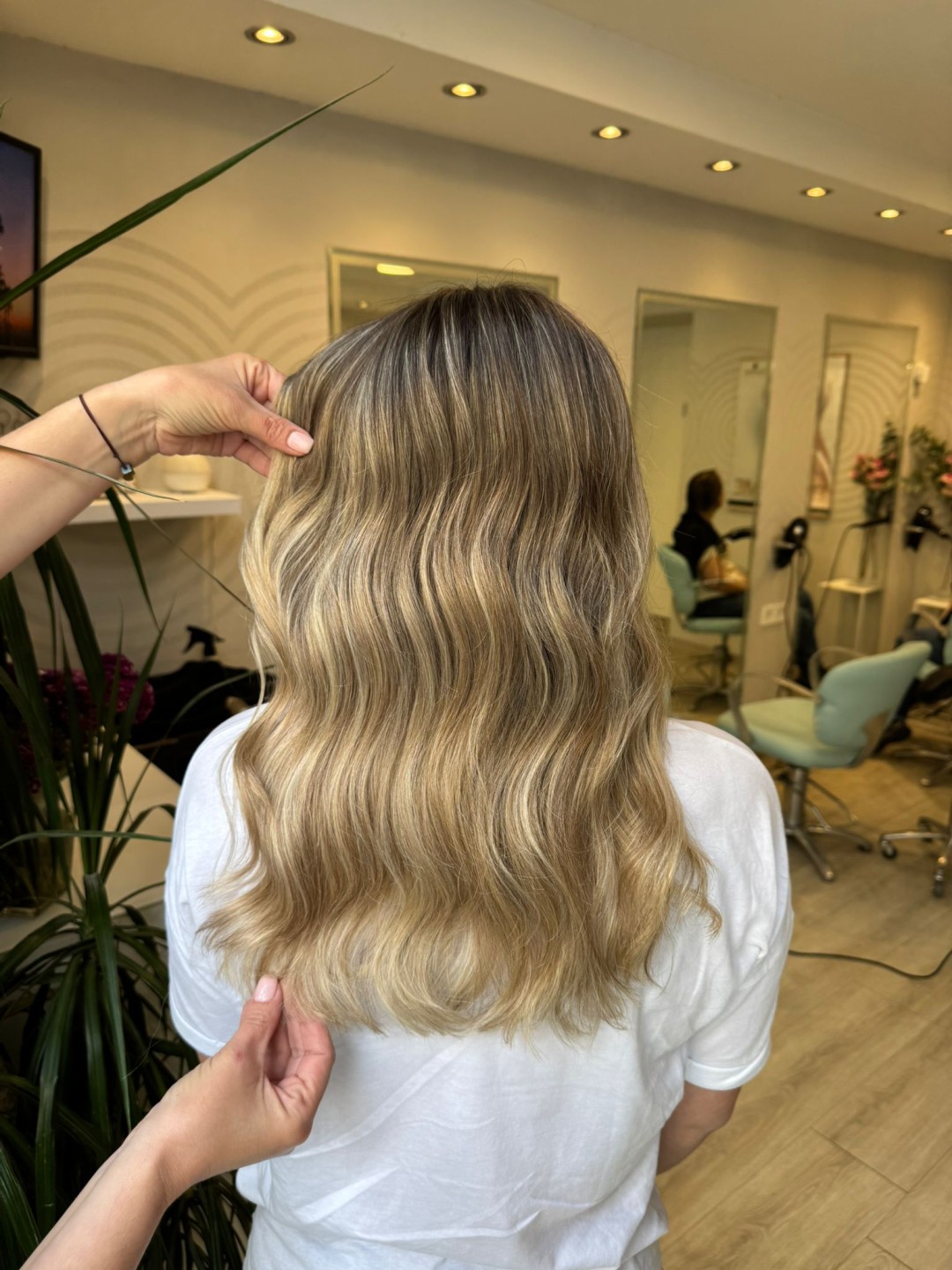 Pramenovi na foliju + preljev + fen frizura - duga kosa - Tina-Ten, Zagreb Pramenovi Frizerski saloni Pramenovi, Zagreb, Donji grad - Centar