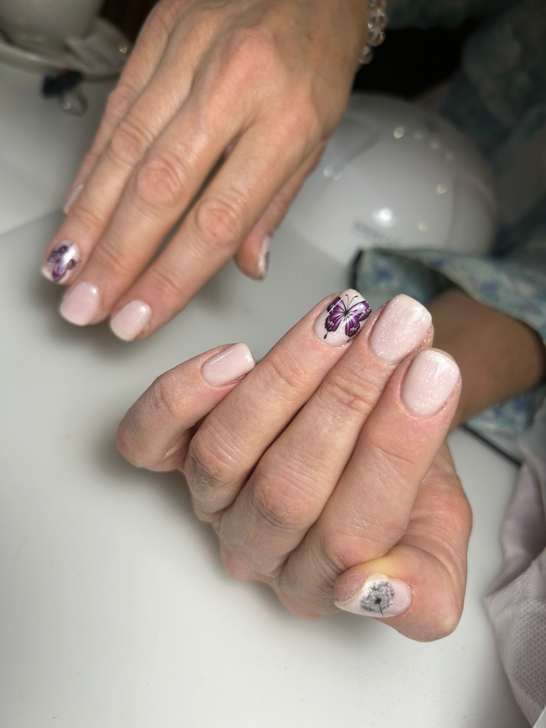 Glow Differently #zagreb Ojačavanje noktiju Ojačavanje prirodnih noktiju gelom