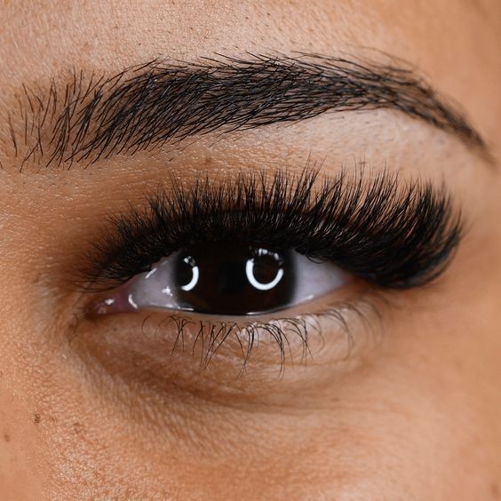 Ugradnja volumenskih trepavica - Nails & Beauty Studio, Zagreb Nadogradnja trepavica Lice Nadogradnja trepavica, Zagreb, Novi Zagreb – istok