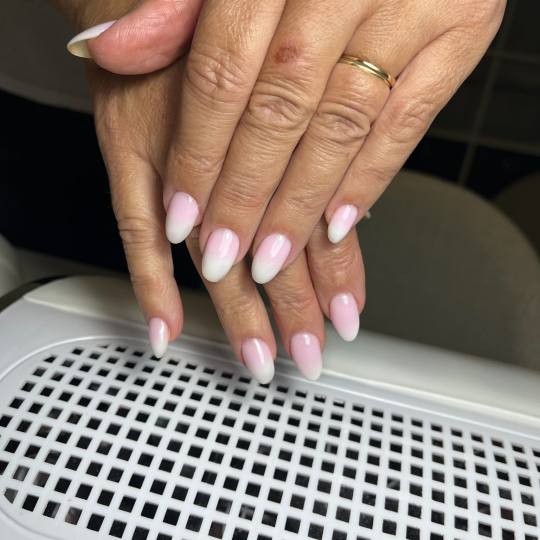 Glow Differently #zagreb Ukrašavanje noktiju Baby boomer - dodatak uz uslugu