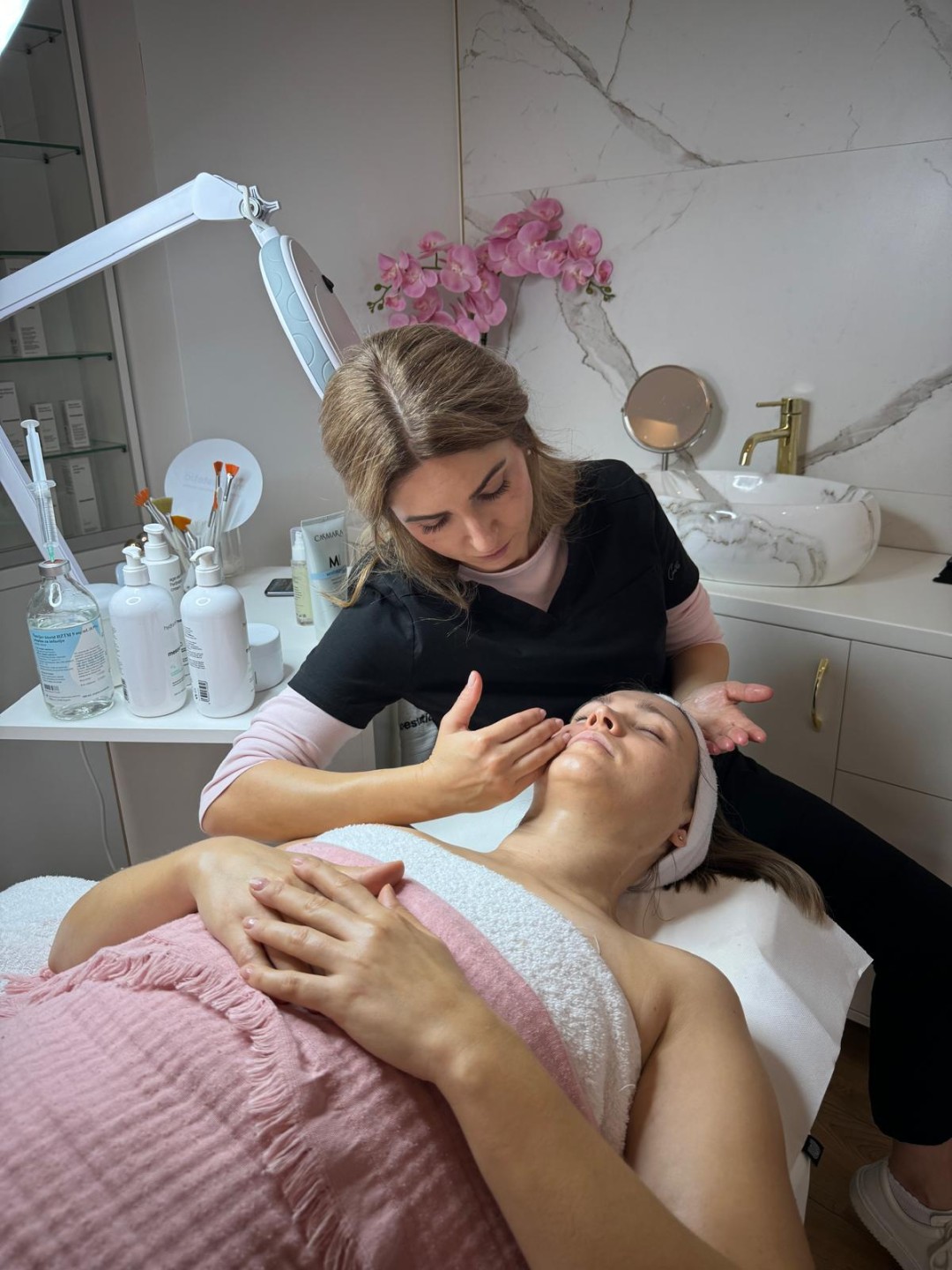 Silk skin #zagreb Tretman lica Lift and Glow Intense