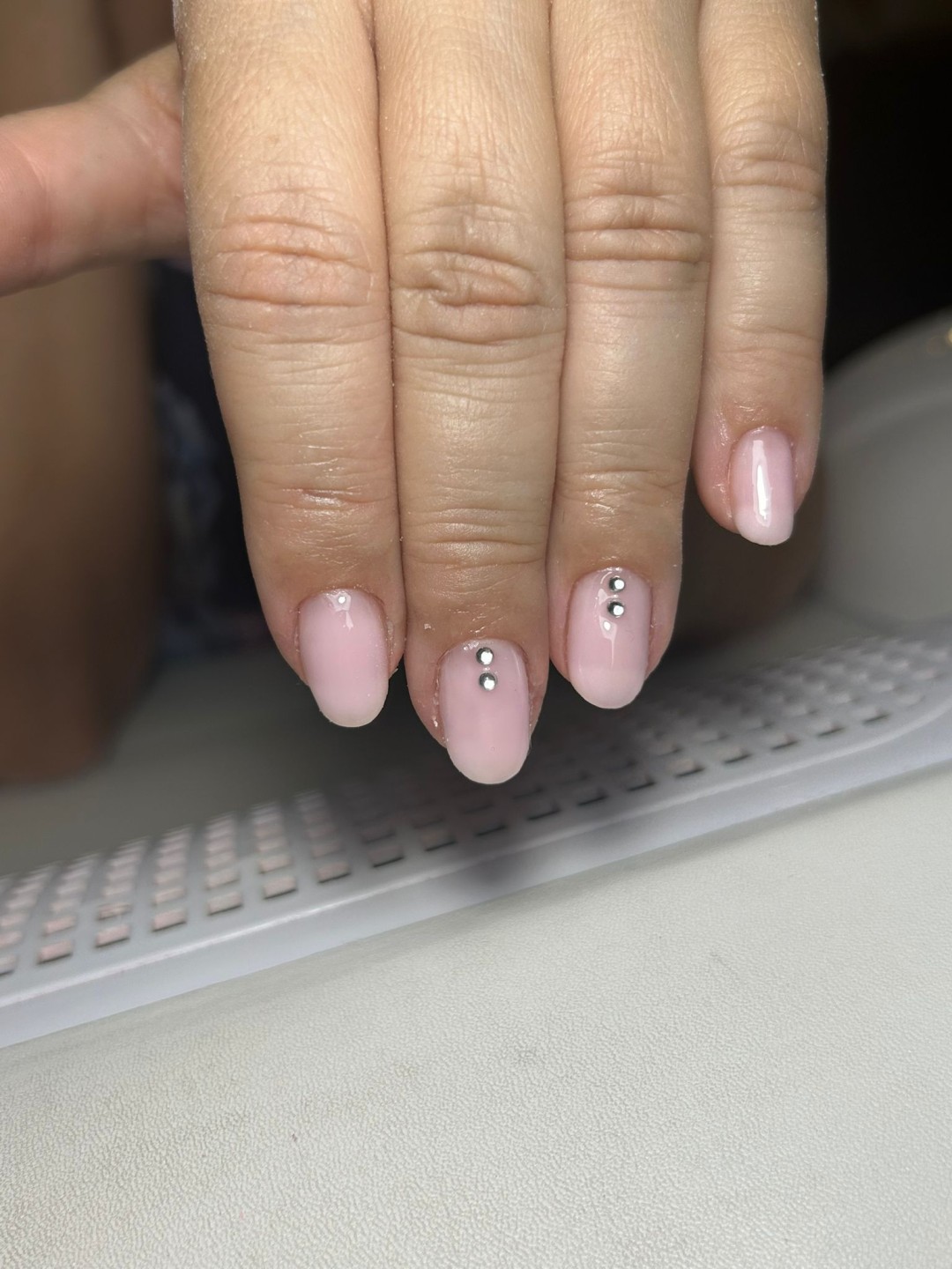 Glow Differently #zagreb Ukrašavanje noktiju Nail art jednostavan - po noktu