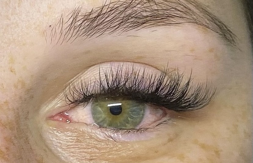 Glam Up Lash Extensions #zagreb Nadogradnja trepavica Ugradnja volumenskih trepavica