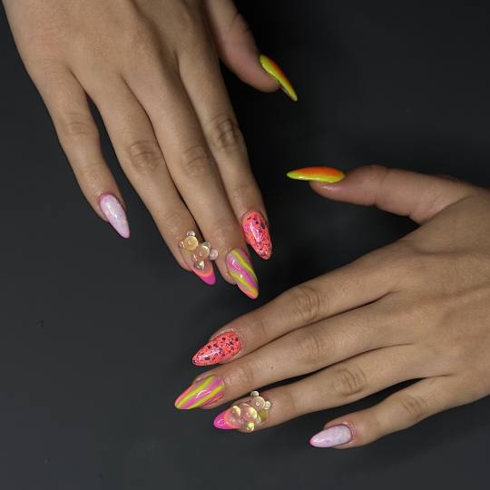 Femme Fatale #zagreb Nadogradnja noktiju Ugradnja noktiju - L dužina