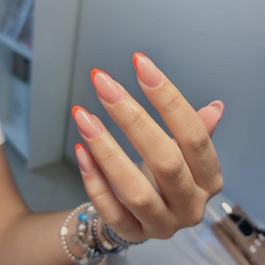 LoveGlam beauty studio #zagreb Izlivanje noktiju Nadopuna noktiju - M dužina