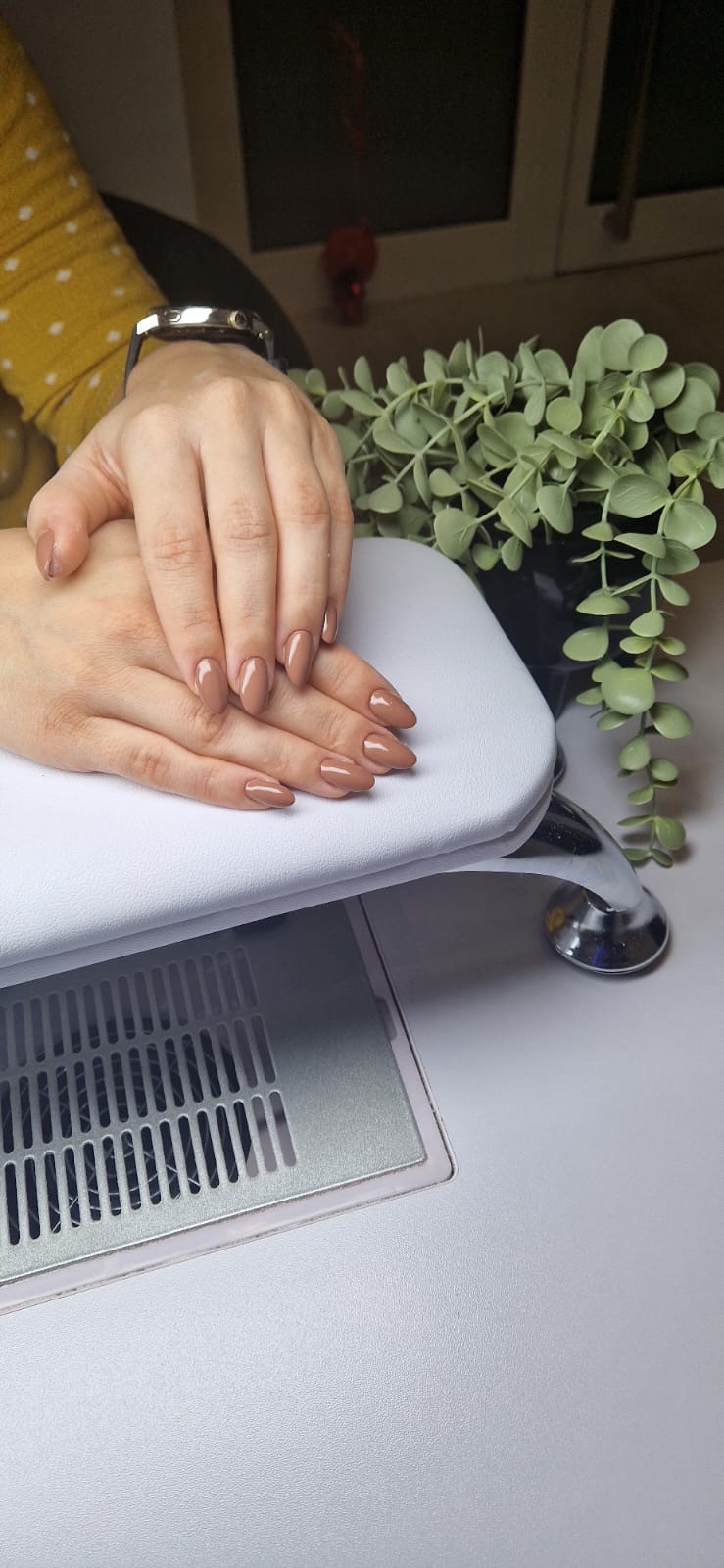 Glow&Go Odra #zagreb Izlivanje noktiju Nadopuna noktiju gelom - M dužina