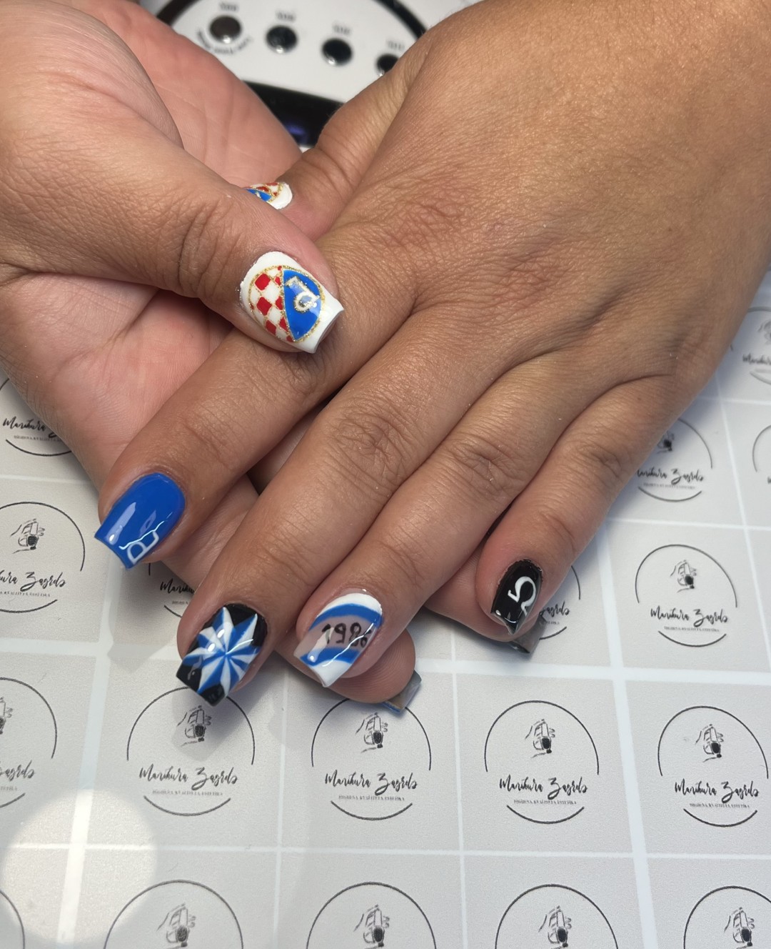 Nail art kompliciran - set - Manikura, Zagreb Ukrašavanje noktiju Nokti Ukrašavanje noktiju, Zagreb, Novi Zagreb – zapad