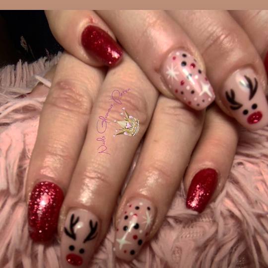 Nails & Beauty Studio usluga