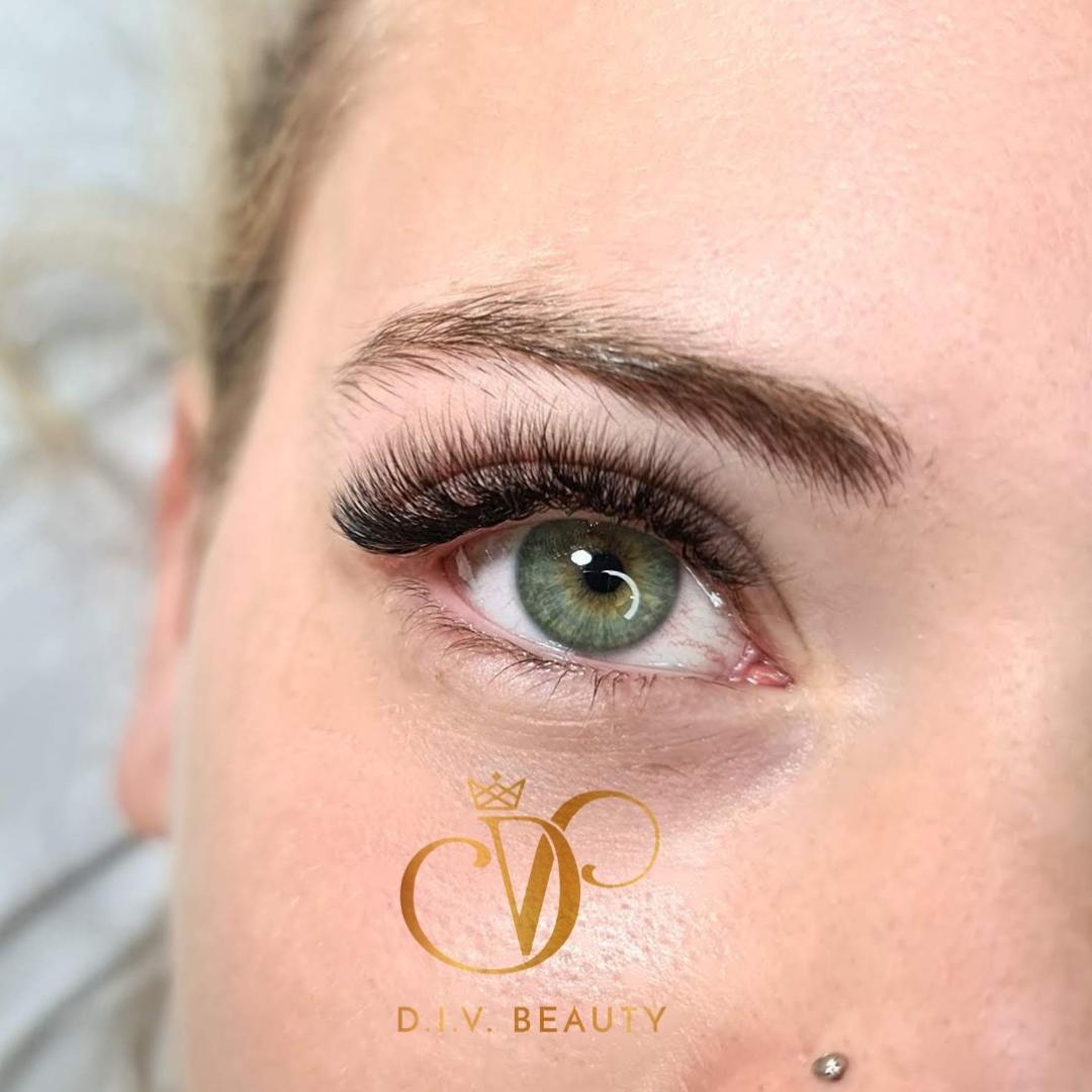 D.I.V. Beauty #rijeka Nadogradnja trepavica Ugradnja trepavica