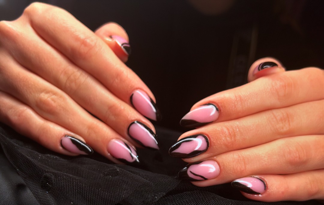 Femme Fatale #zagreb Korekcija noktiju Korekcija noktiju - M dužina