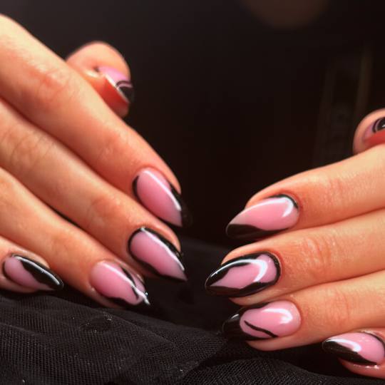 Femme Fatale #zagreb Korekcija noktiju Korekcija noktiju - M dužina