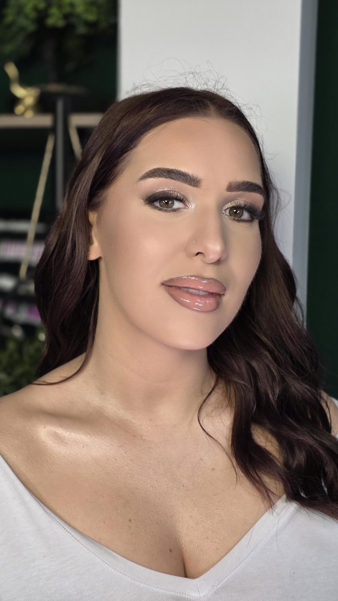 Daniva brow and beauty #zagreb Make-up / šminkanje Profesionalno šminkanje + umjetne trepavice