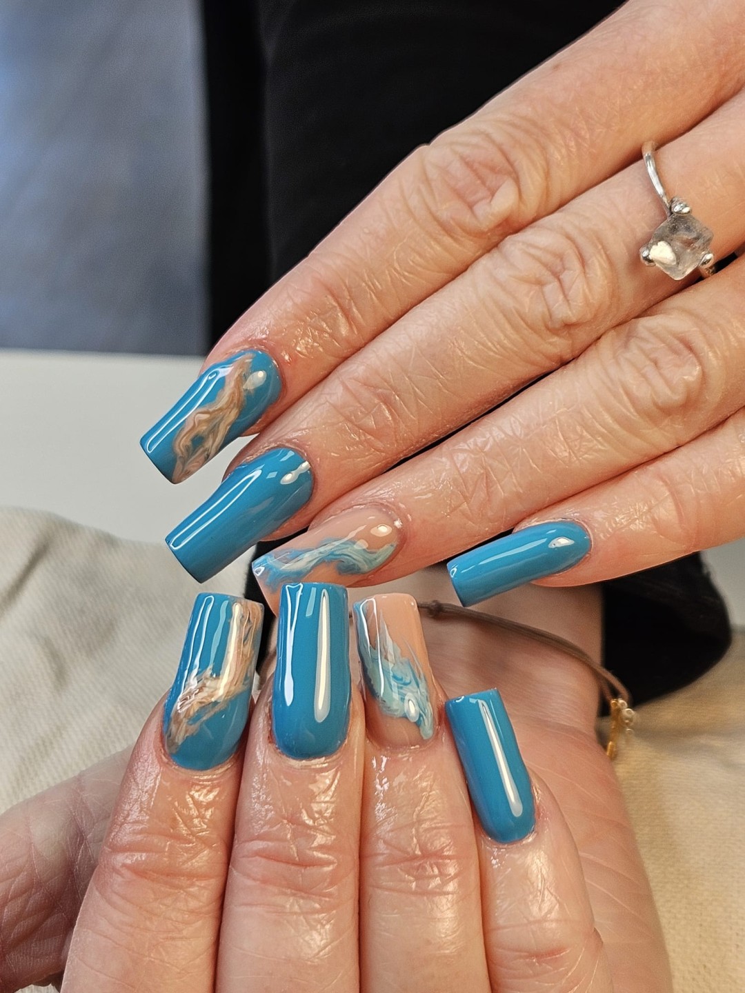 Ugradnja gela - L dužina - Epic Hair Design, Zagreb Gel lak Nokti Gel lak, Zagreb, Črnomerec