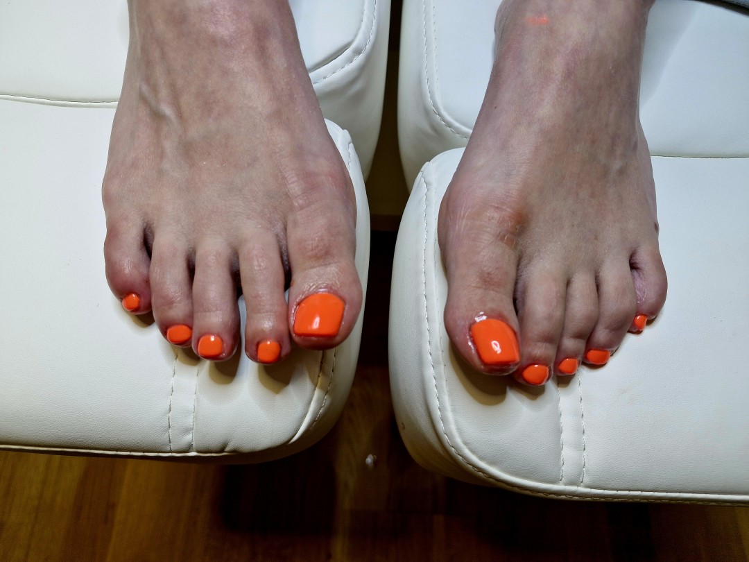 Barbara #zagreb Estetska pedikura Njega stopala + trajni lak