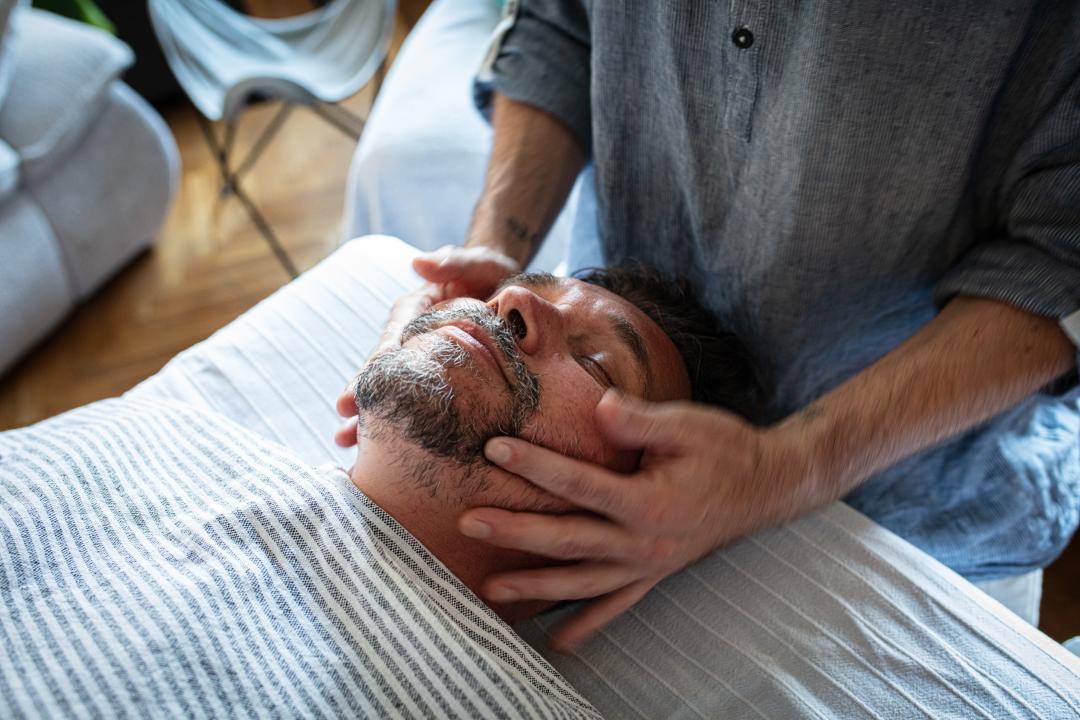 Ola-Nik masaža – mobilni salon #zagreb Masaža lica Masaža lica