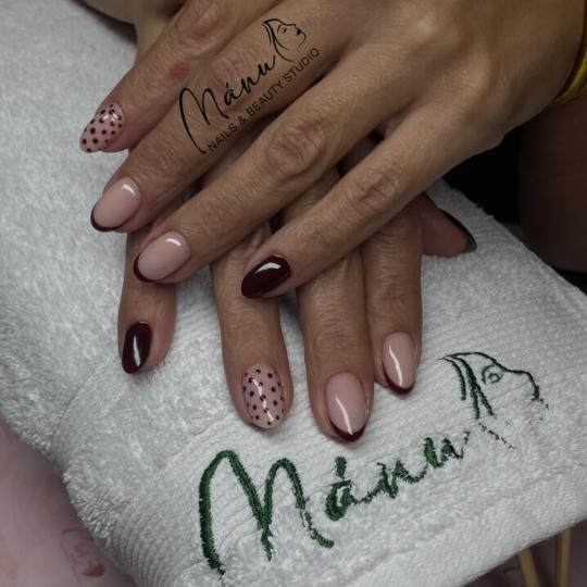 Nails & Beauty Studio Mánu usluga