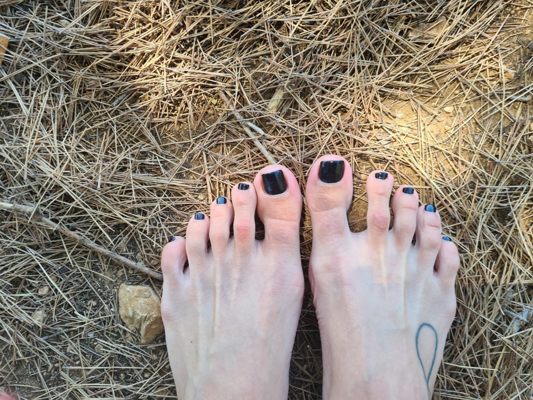 JOY Beauty Touch #zagreb Estetska pedikura Estetska pedikura + lakiranje noktiju