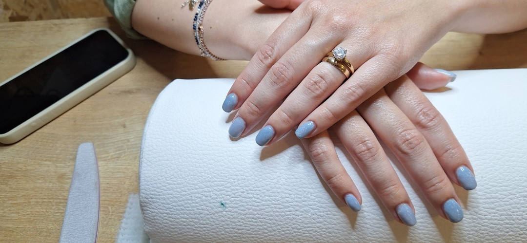 Zvončica #rijeka Gel lak Trajni lak - ruke