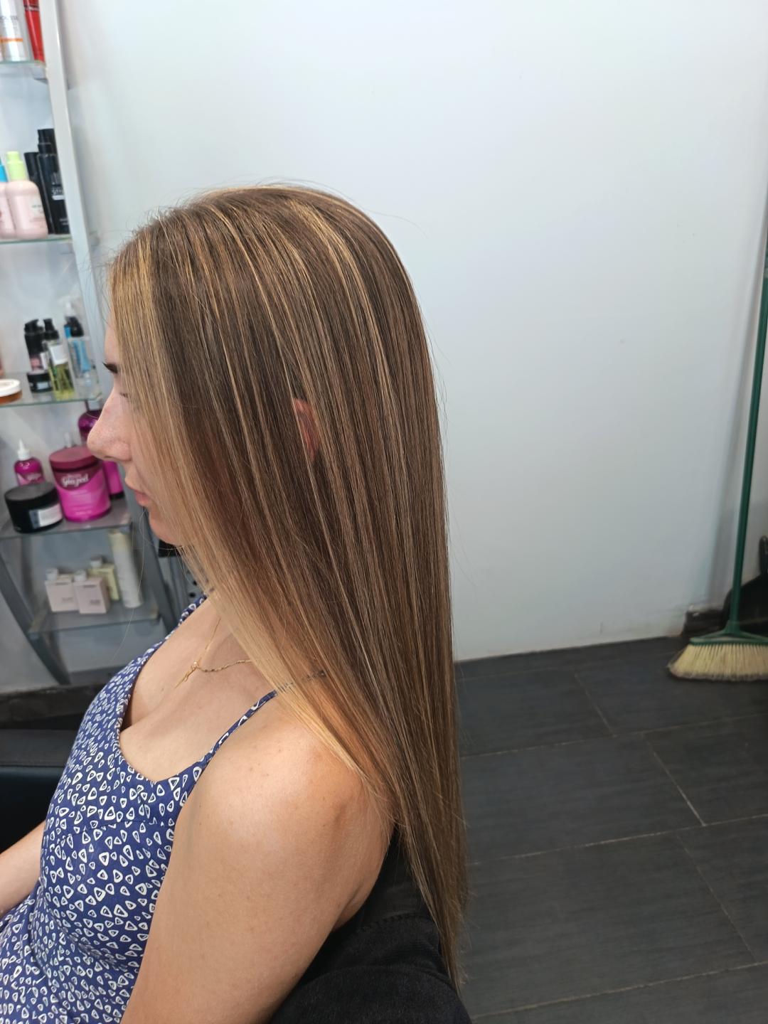 Studio Divas #rijeka Bojanje kose Šišanje + fen frizura + toniranje + balayage - ekstra duga kosa