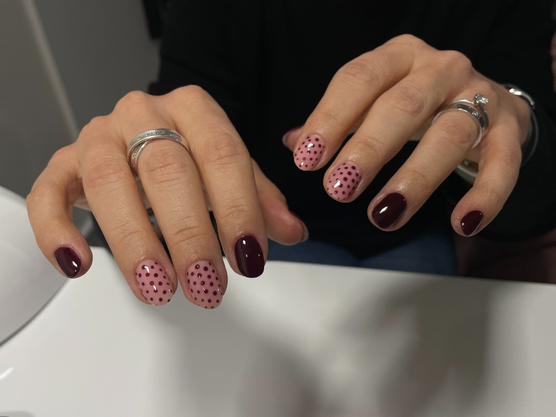 Trajni lak s pojačanjem - S dužina - Gabi, Zagreb Gel lak Nokti Gel lak, Zagreb, Donji grad - Centar