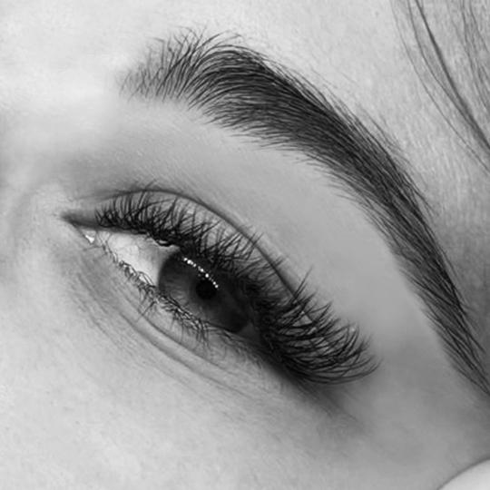 ALLEIA lash&brow room #zagreb Obrve Mapiranje i korekcija obrva voskom