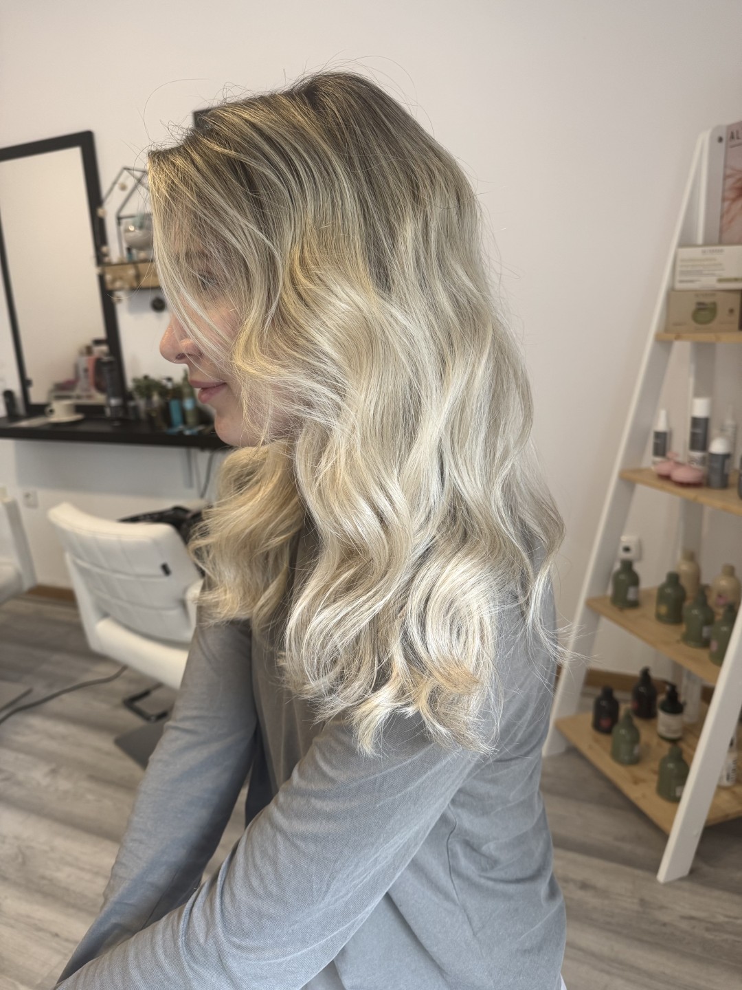 Lumine Studio #zagreb Žensko šišanje Balayage pramenovi paket(šiš+ fen f.+ luksuzna zaštita i njega - duga kosa