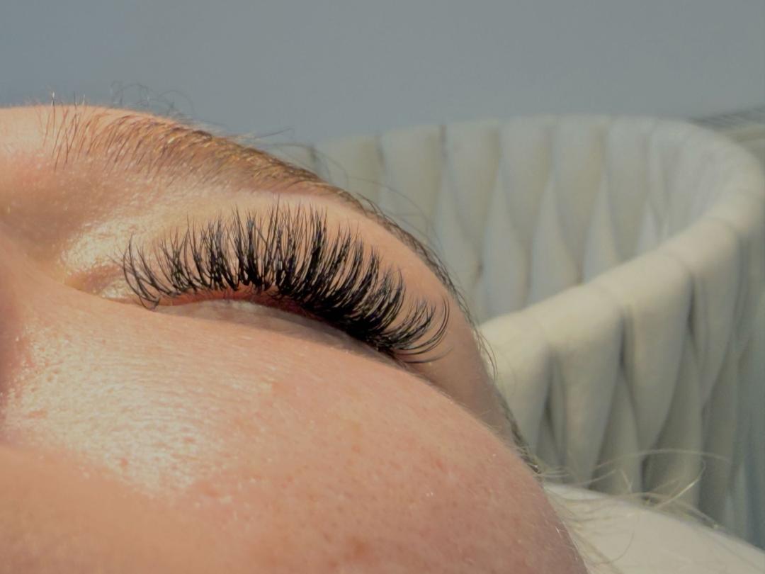 Ugradnja volumenskih trepavica - Style 1, Zagreb Nadogradnja trepavica Lice Nadogradnja trepavica, Zagreb, Gornja Dubrava