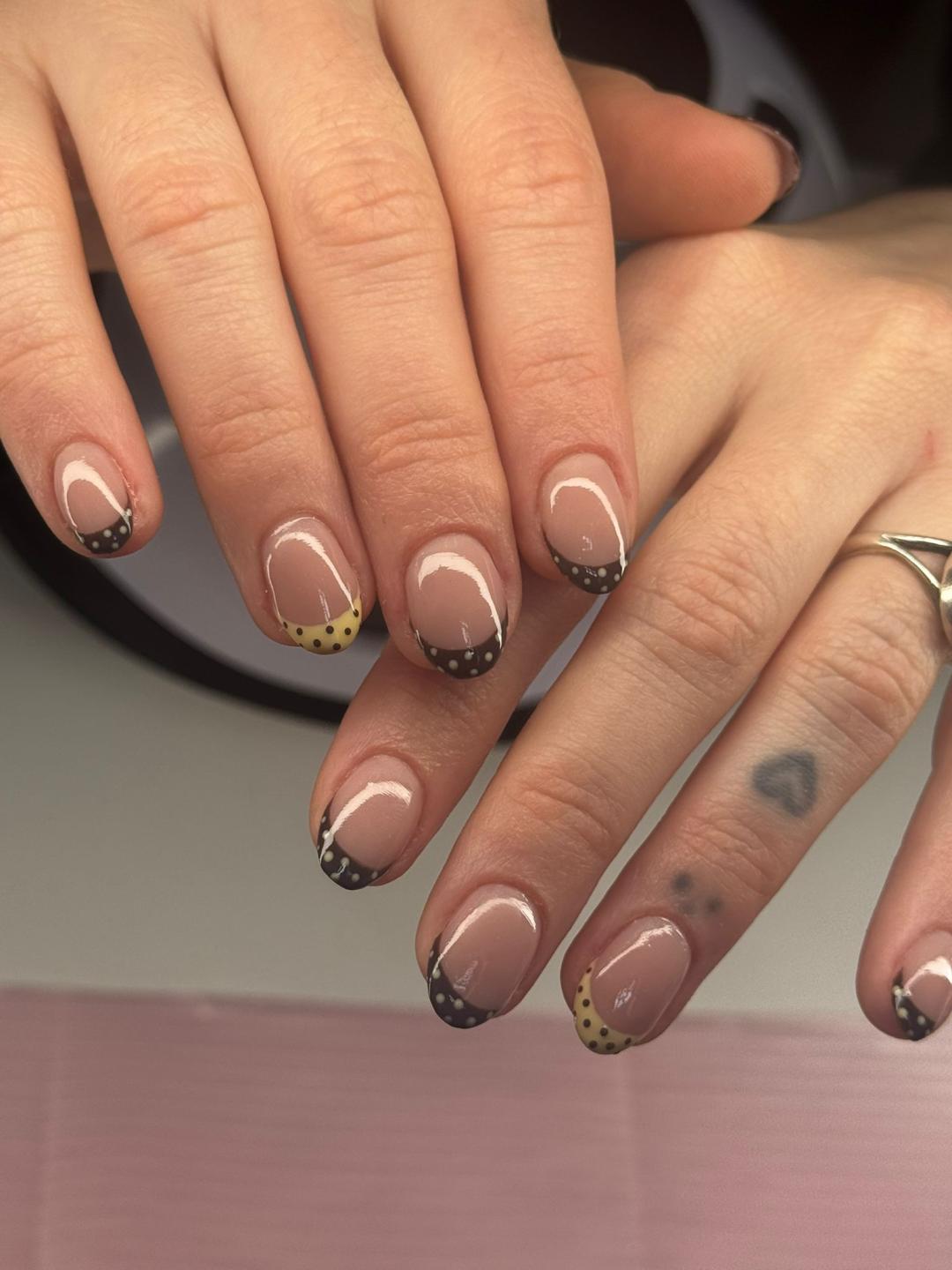 French / nail art - dodatak uz uslugu - La Grotta Spa by Dreams clinic, Rijeka Ukrašavanje noktiju Nokti Ukrašavanje noktiju, Rijeka, Centar