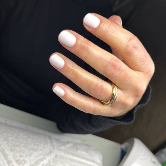 Mia’s Beautique #zagreb Manikura Manikura + lakiranje noktiju