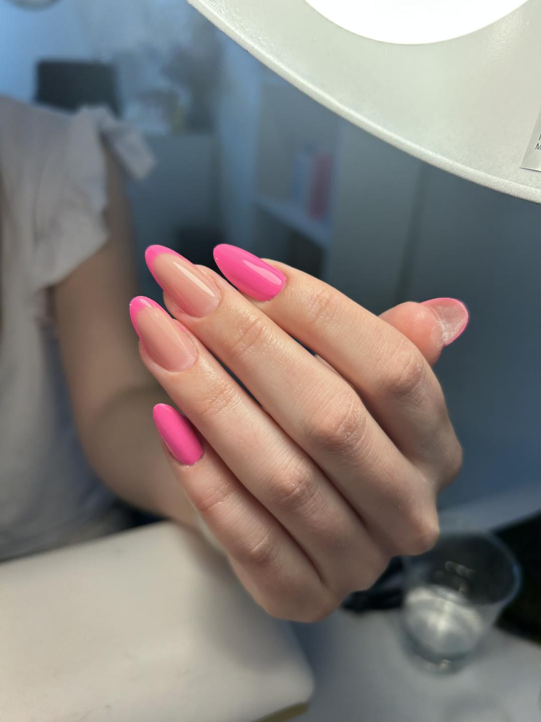 LoveGlam beauty studio #zagreb Manikura Ugradnja noktiju - M dužina