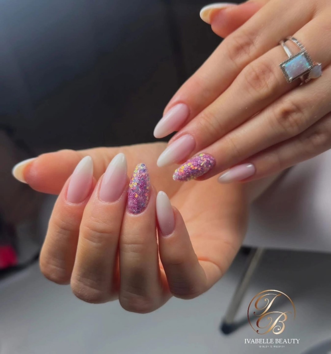 IvaBelle beauty #zagreb Nadogradnja noktiju Ugradnja gelom na šablone - M dužina