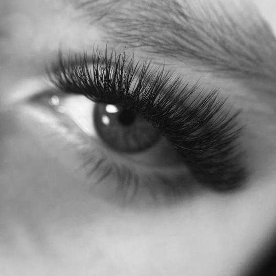 ALLEIA lash&brow room usluga