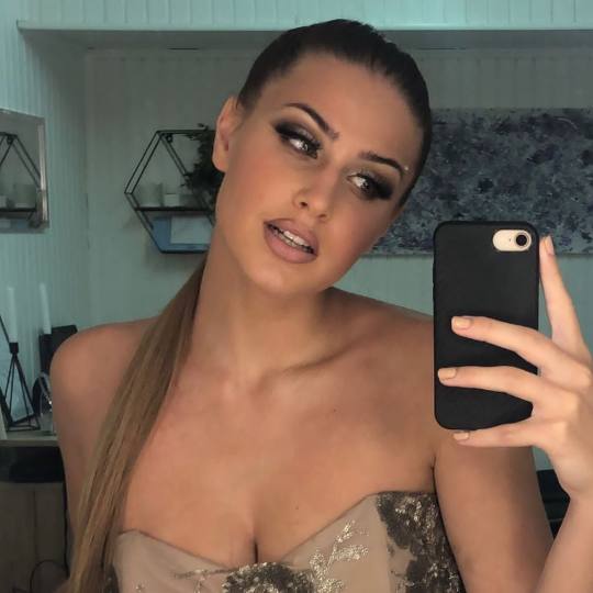 TLS #zagreb Make-up / šminkanje Profesionalno šminkanje + umjetne trepavice - za dame Make up
Pro