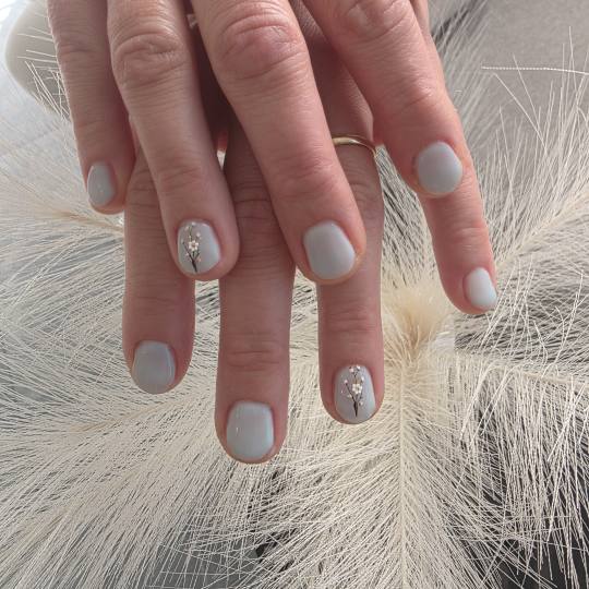 Aura - Zagreb #zagreb Manikura Trajni lak + manikura Trajni lak