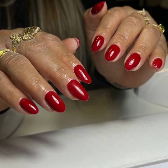 Glow Differently #zagreb Nadogradnja noktiju Ugradnja noktiju - S dužina