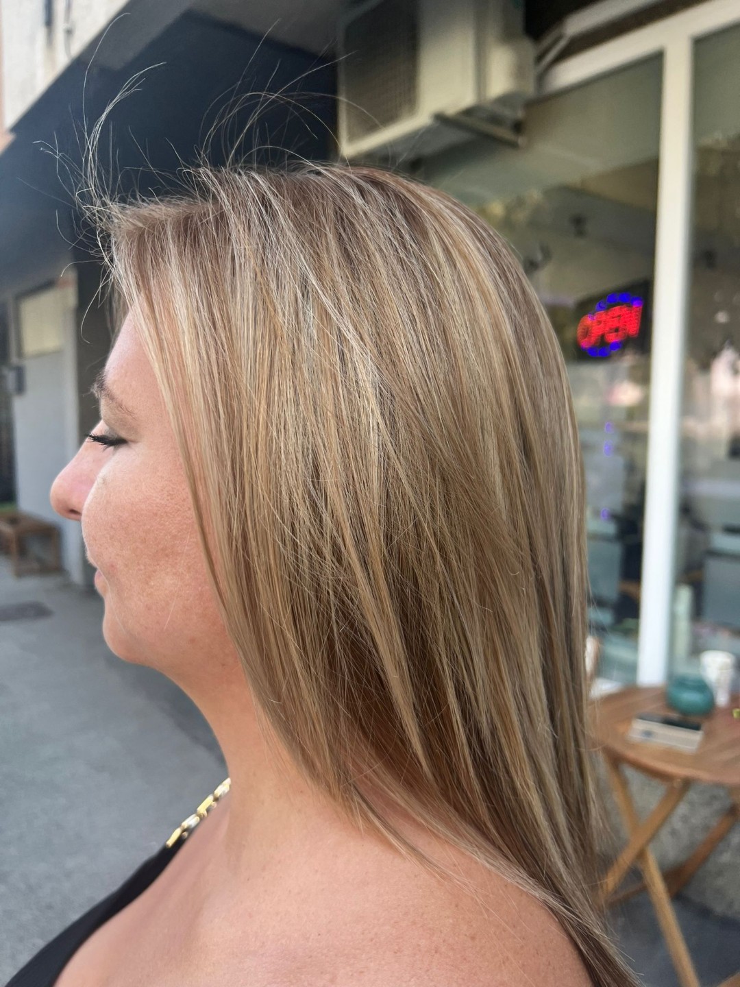 Parcijalni pramenovi - poluduga kosa - Wikleraj & Frajeraj, Zagreb Pramenovi Frizerski saloni Pramenovi, Zagreb, Trešnjevka – jug