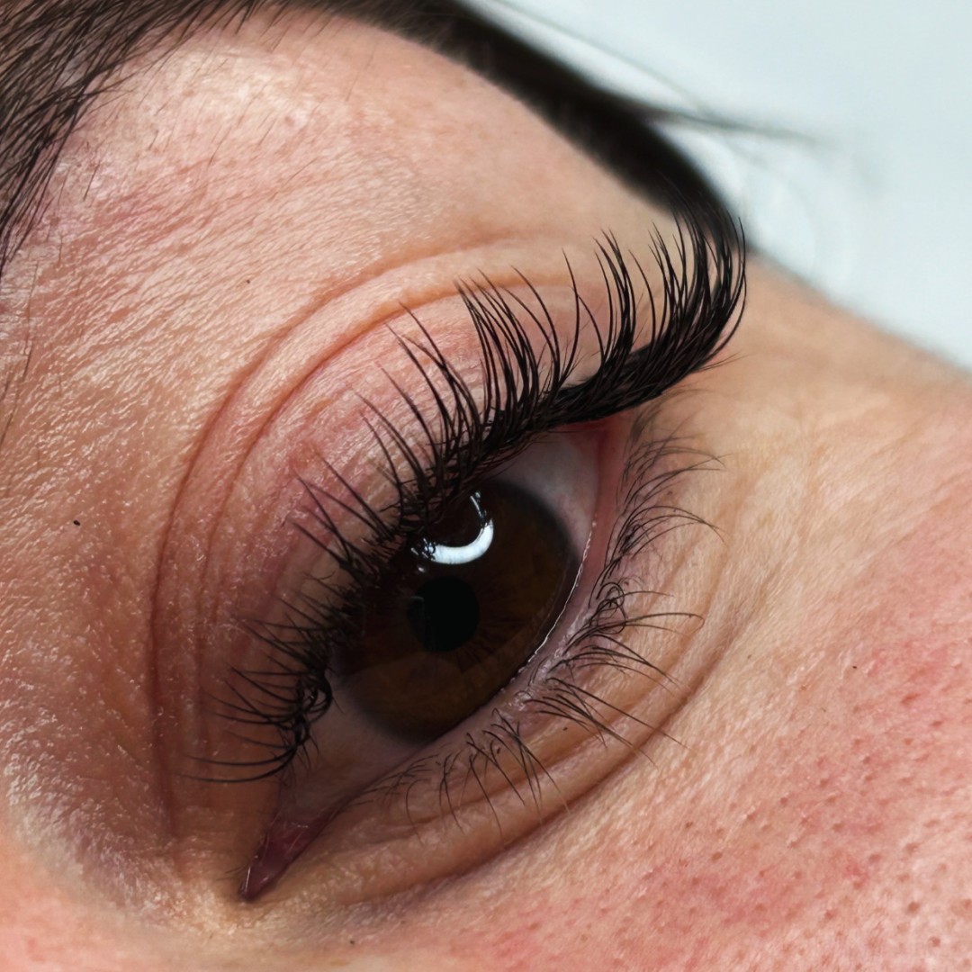 Ugradnja klasičnih trepavica - Zen Spot, Zagreb Nadogradnja trepavica Lice Nadogradnja trepavica, Zagreb, Stenjevec