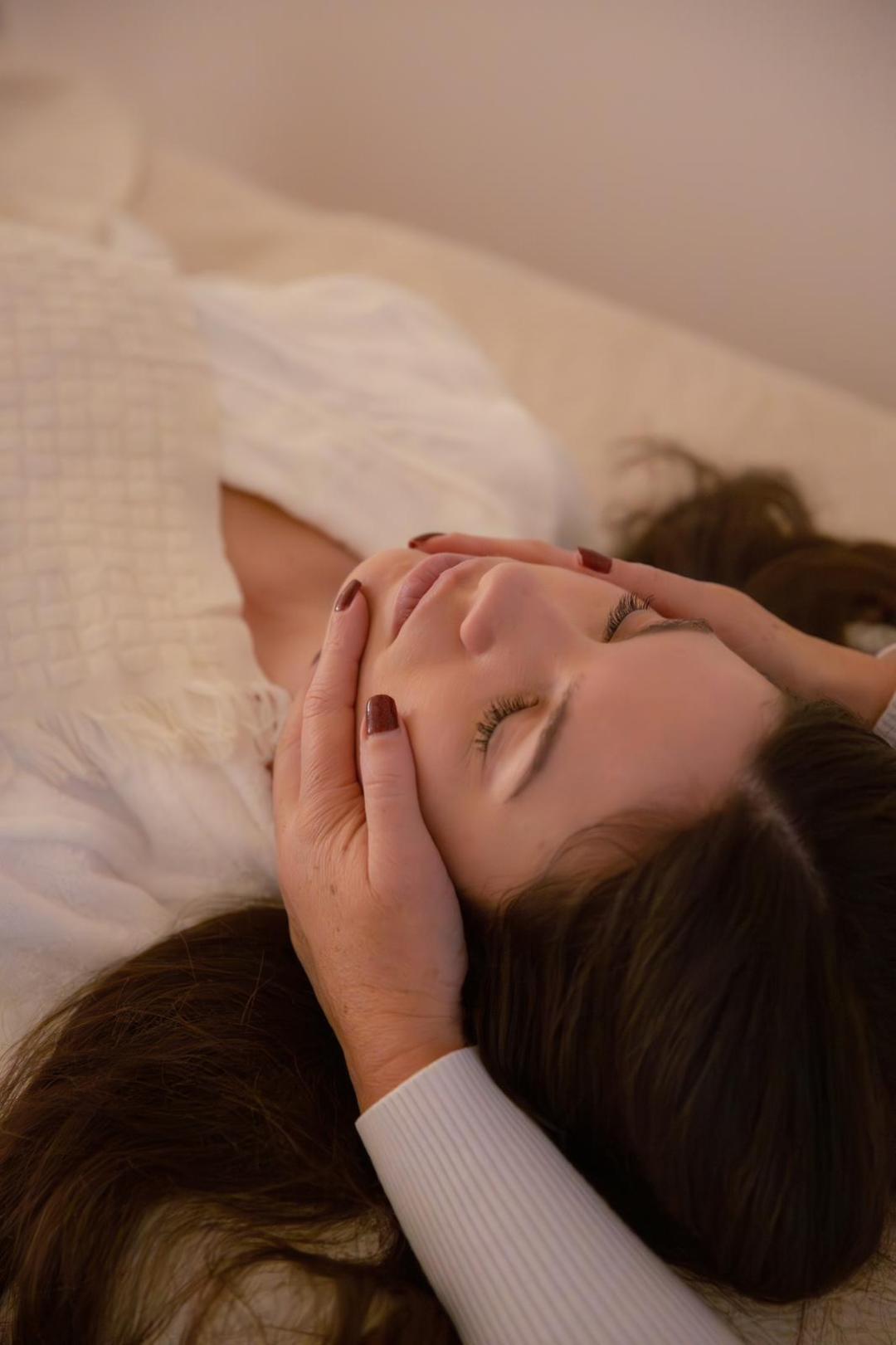 Studio Mouna Healing, Zagreb LookBook