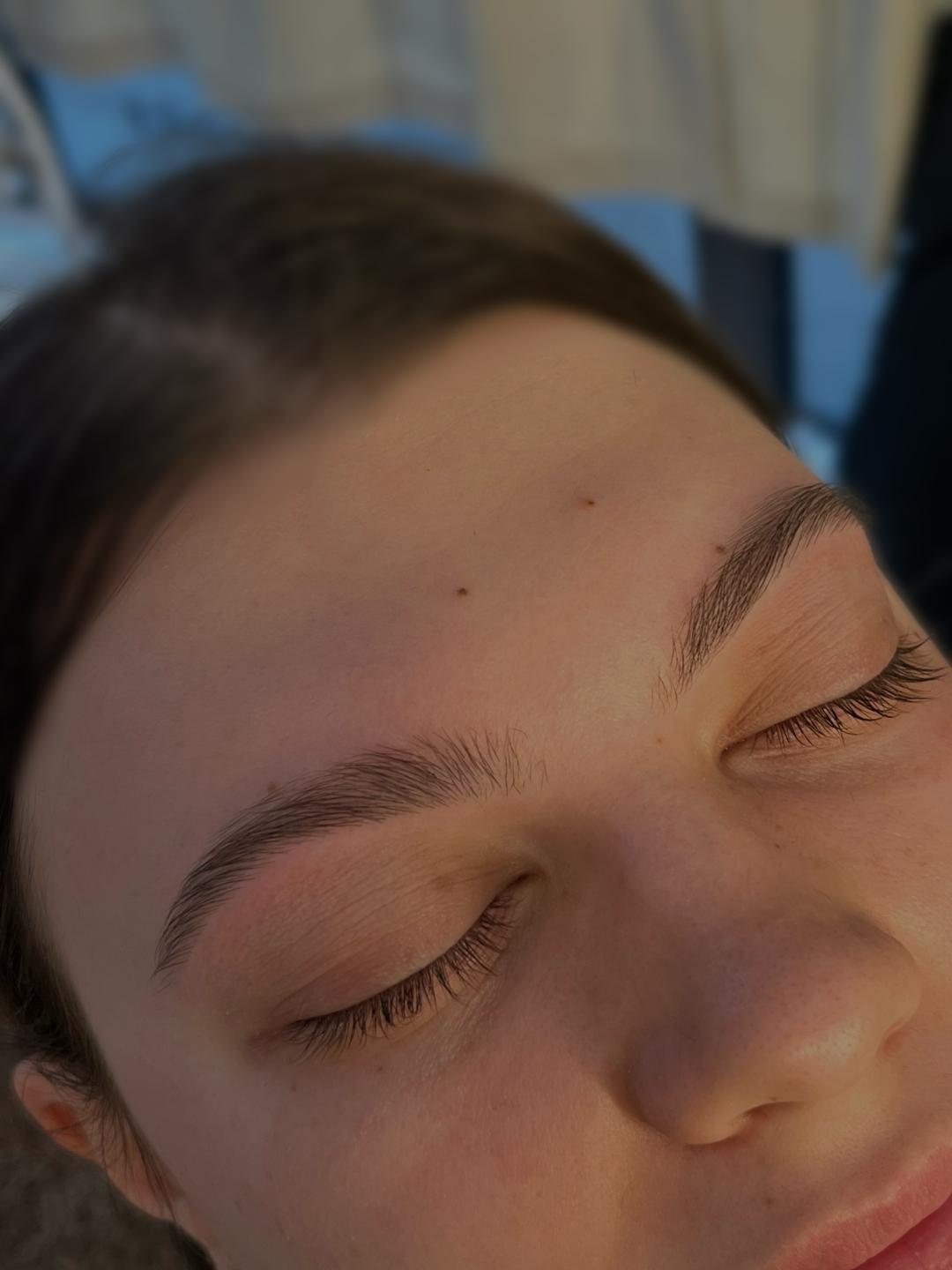 Mia’s Beautique #zagreb Obrve Threading obrva