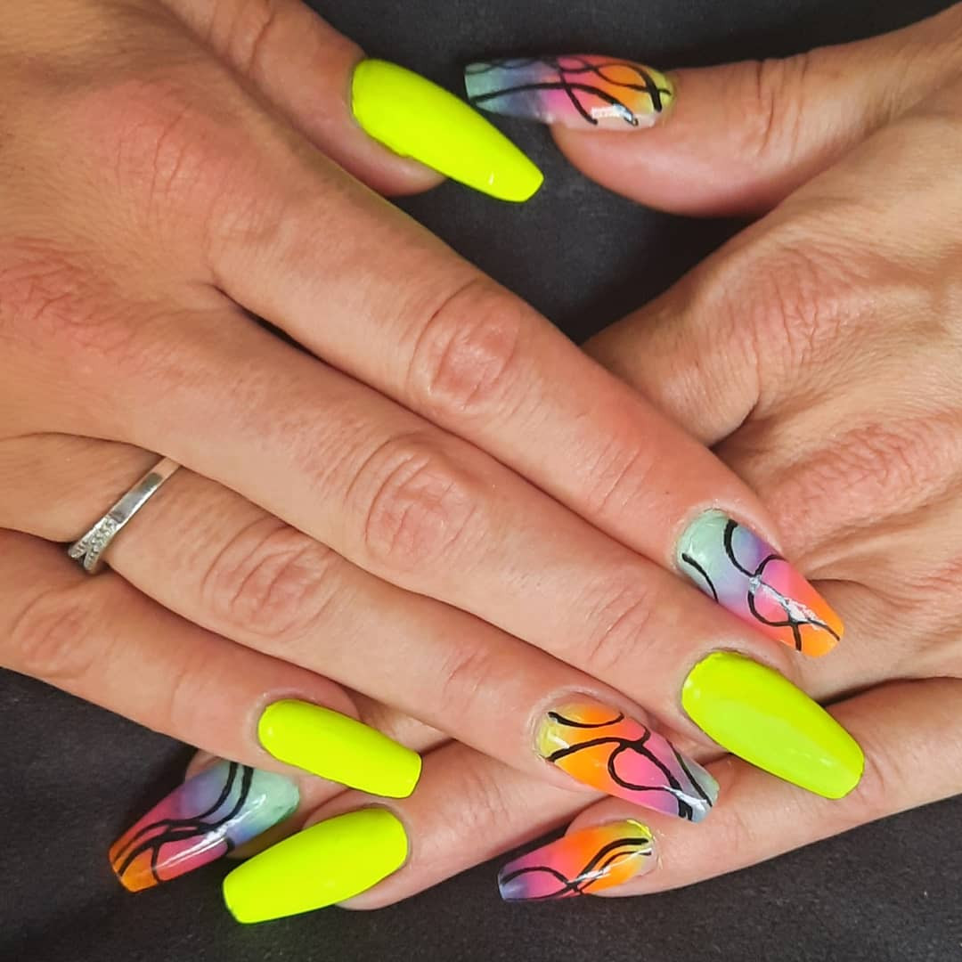 Melanis i Silueta studio za njegu lica i tijela #zagreb Gel lak Ugradnja noktiju