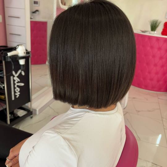 Beauty Studio Amina #zagreb Feniranje i stiliziranje Feniranje na ravno - kratka kosa